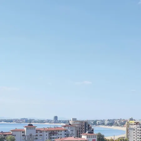 Six-bedroom Holiday In * Sunny Beach